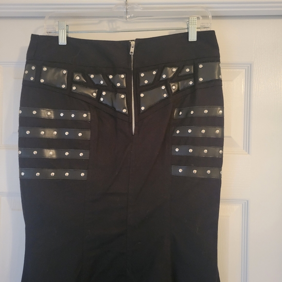 Mini Fishtale Skirt - Picture 10 of 12